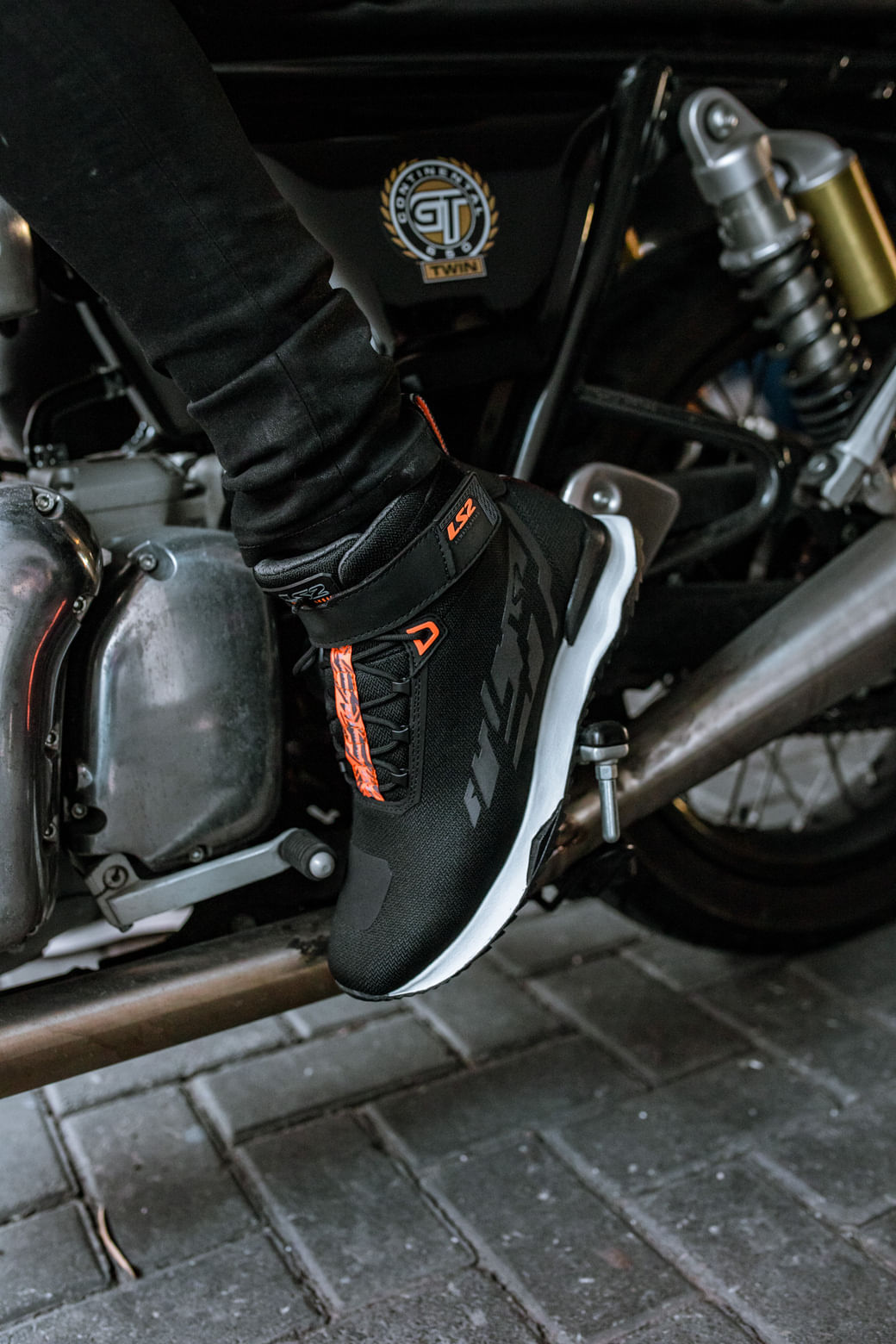 Sneaker LS2 Acrux Hombre Negro